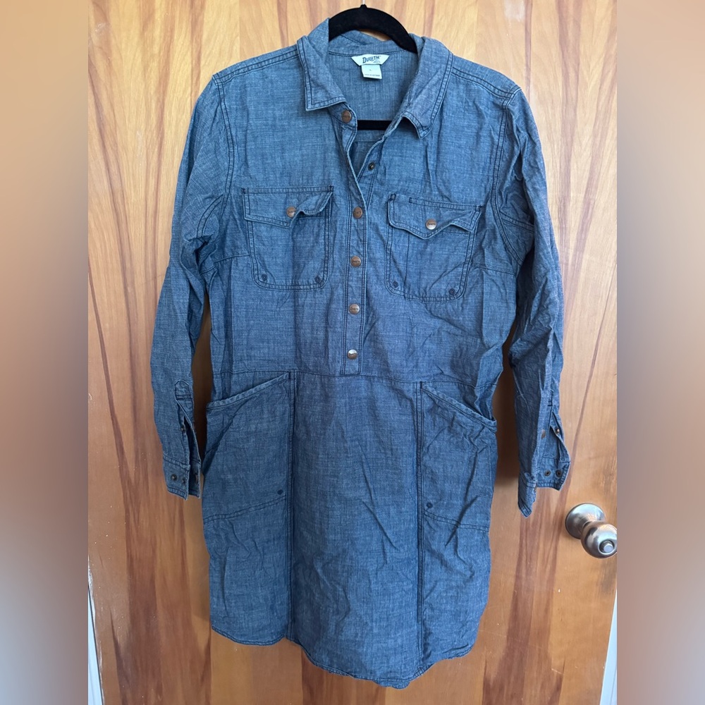 Jean Duluth trading dress